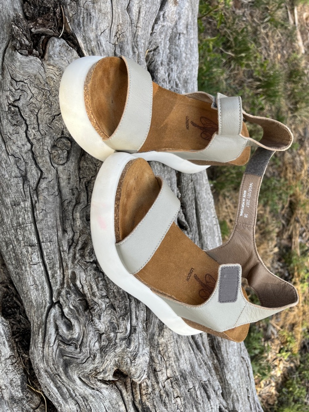 Fly London Gogo Platform Wedge‎ Sandals Leather Taupe Size 38